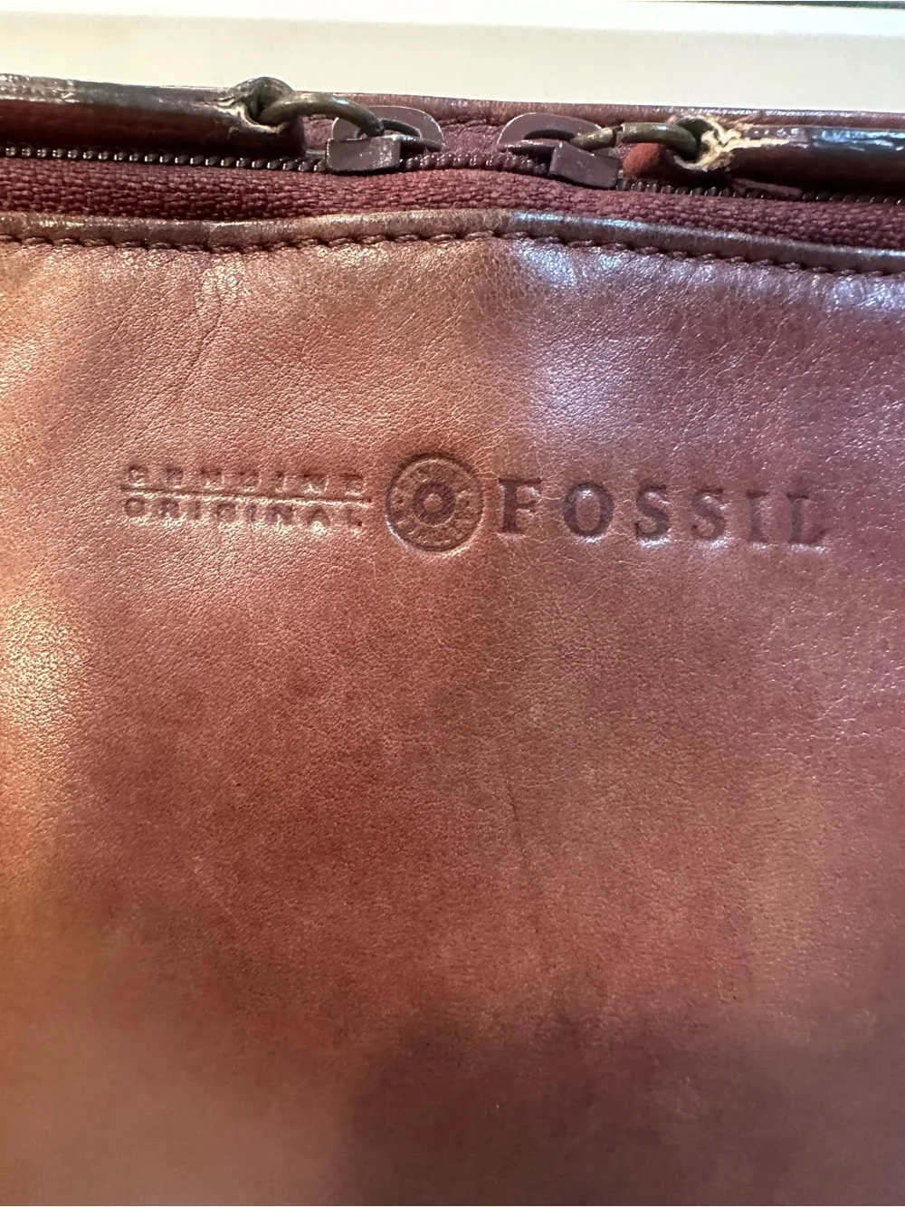 Vintage Fossil Genuine Leather 9x8x3 Messenger Bag Brown Crossbody #75082